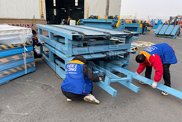 GEELONG экспортировала полностью автоматическую линию для шелушения шпона шириной 8 футов.